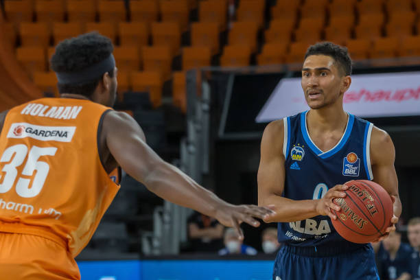 极为契合他 极为契合他