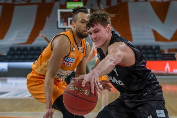 充足的资金 充足的资金