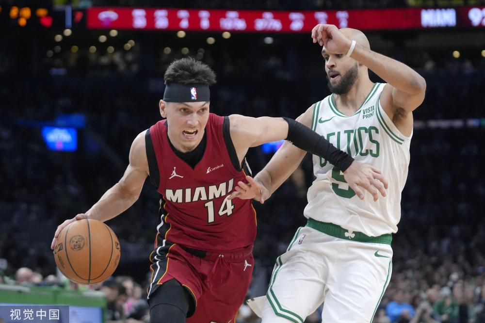 首秀的球员 首秀的球员