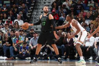 坚守与突破 坚守与突破